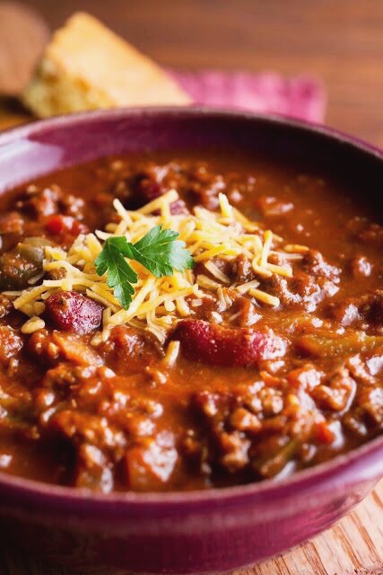 Bowl of chili with cornbread